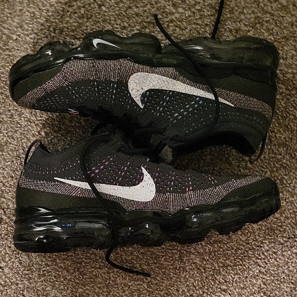 Nike Black and White Sneakers